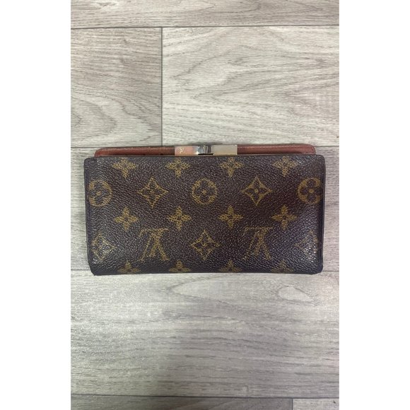 Authentic Louis Vuitton Vintage French Kisslock Long Wallet - Picture 2 of 16
